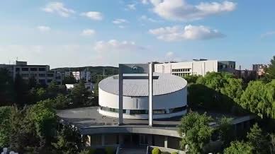 东北电力大学的学术中心视频的预览图